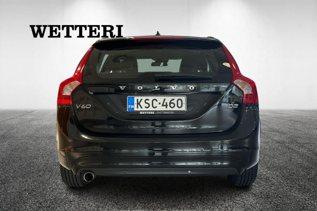 VOLVO V60 2016