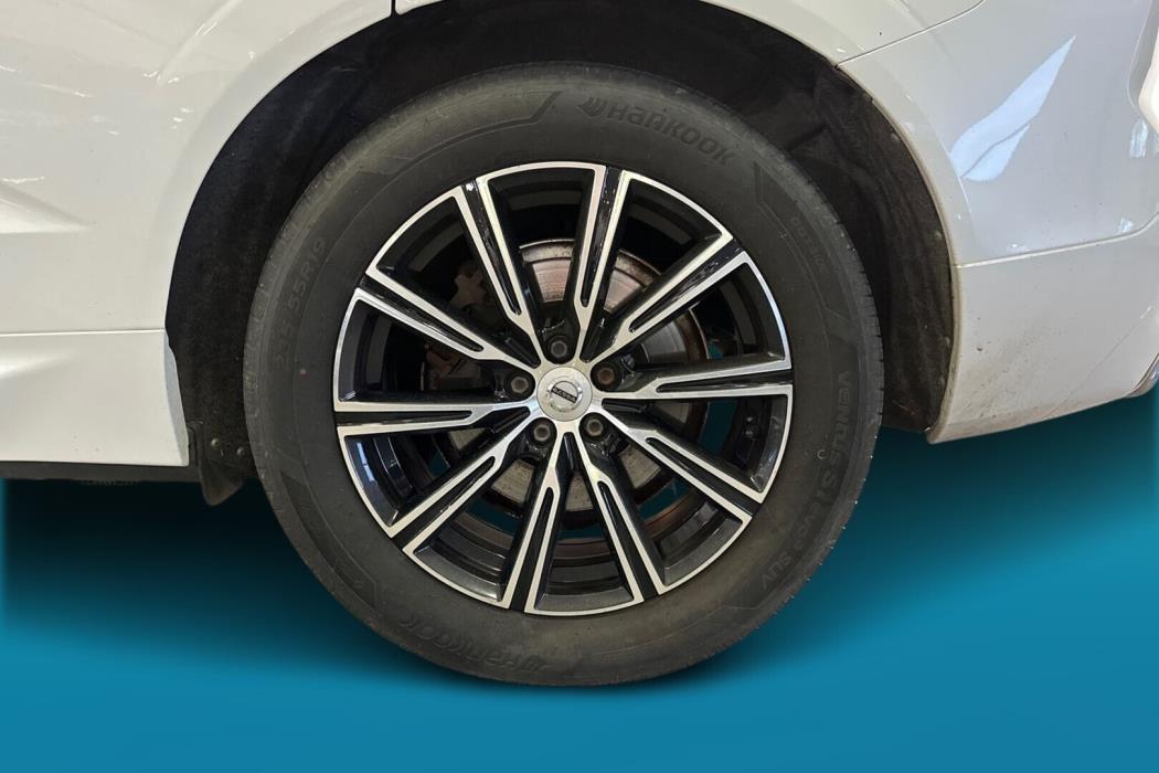 VOLVO XC60 2018