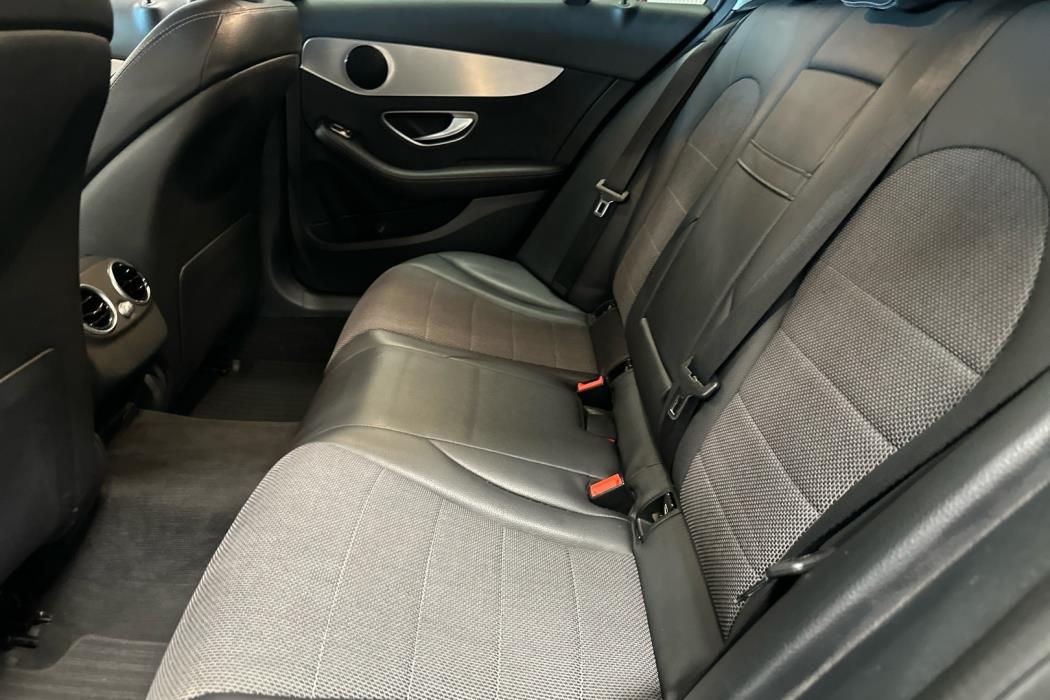 MERCEDES-BENZ C 2016