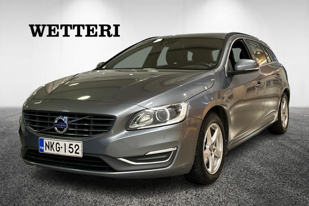 VOLVO V60 2015