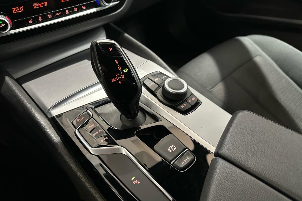 BMW 518 2020