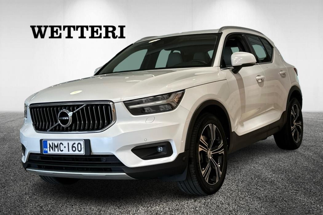 VOLVO XC40 2021