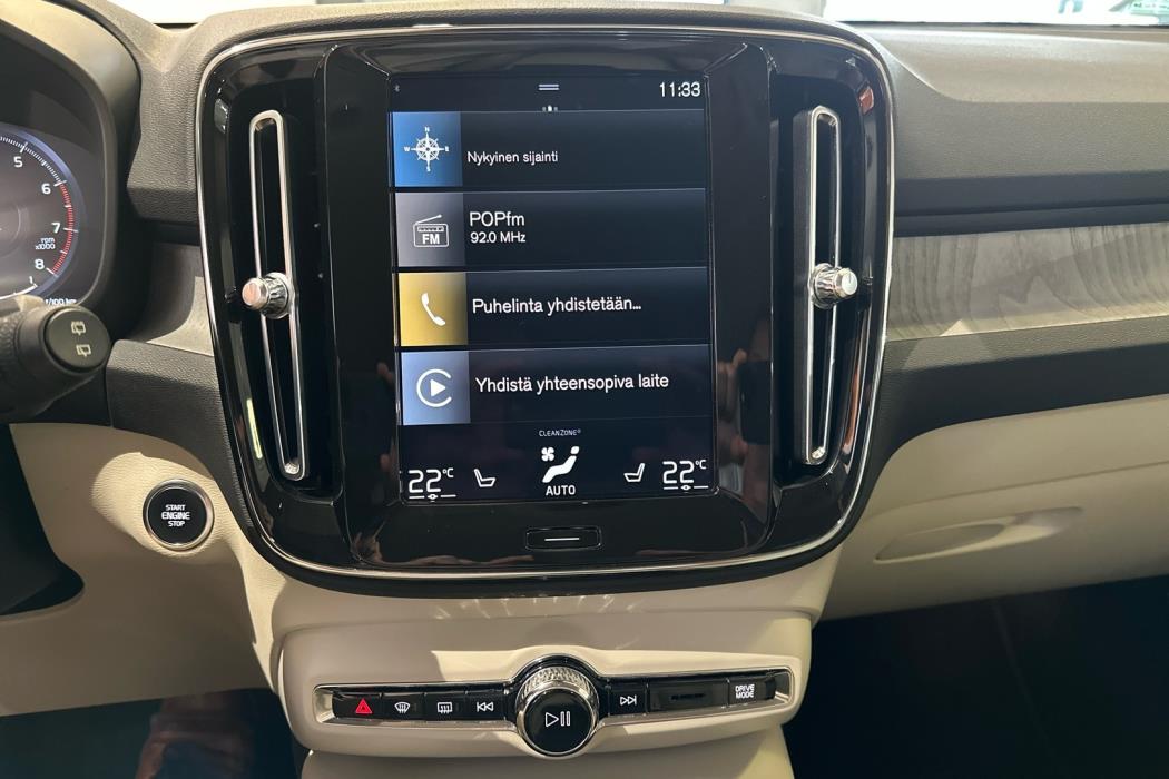 VOLVO XC40 2021