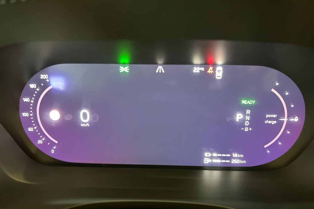 VOLVO XC60 2022