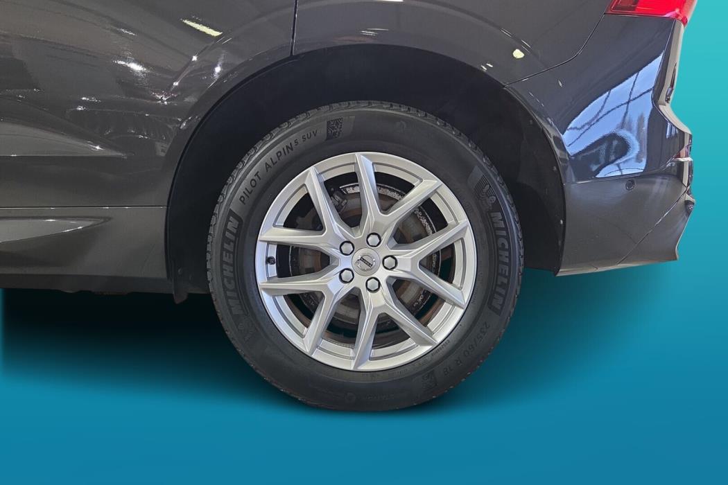 VOLVO XC60 2022