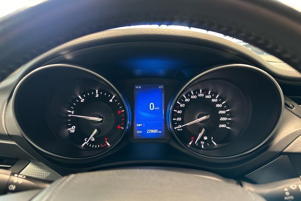 TOYOTA Avensis 2017