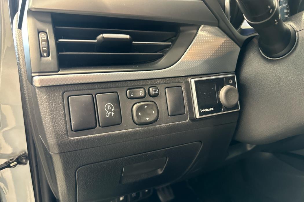 TOYOTA Avensis 2017