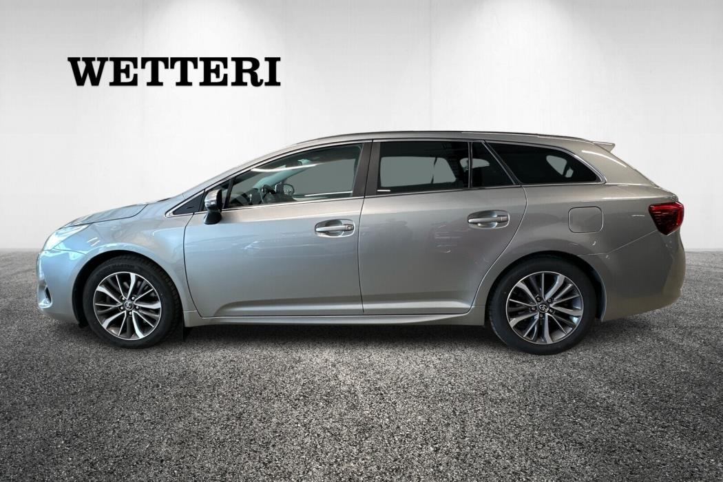 TOYOTA Avensis 2017