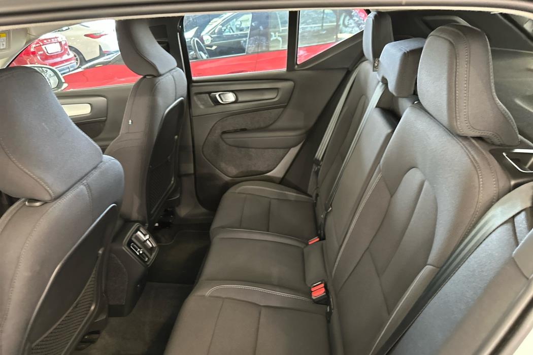 VOLVO XC40 2022
