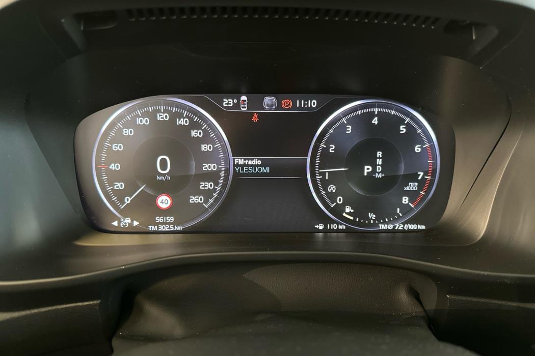 VOLVO XC40 2022