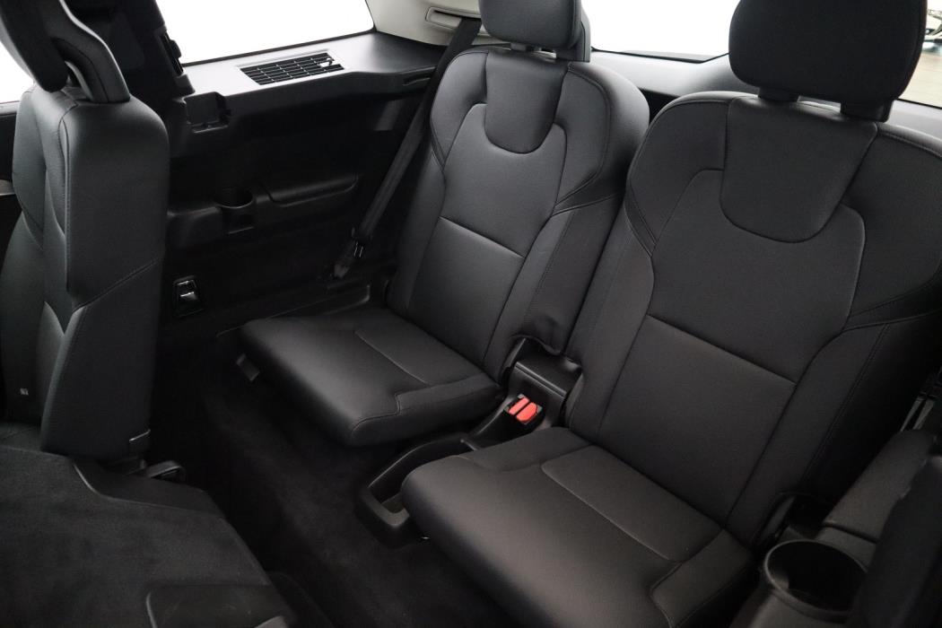 VOLVO XC90 2023