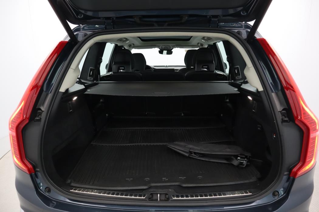 VOLVO XC90 2023