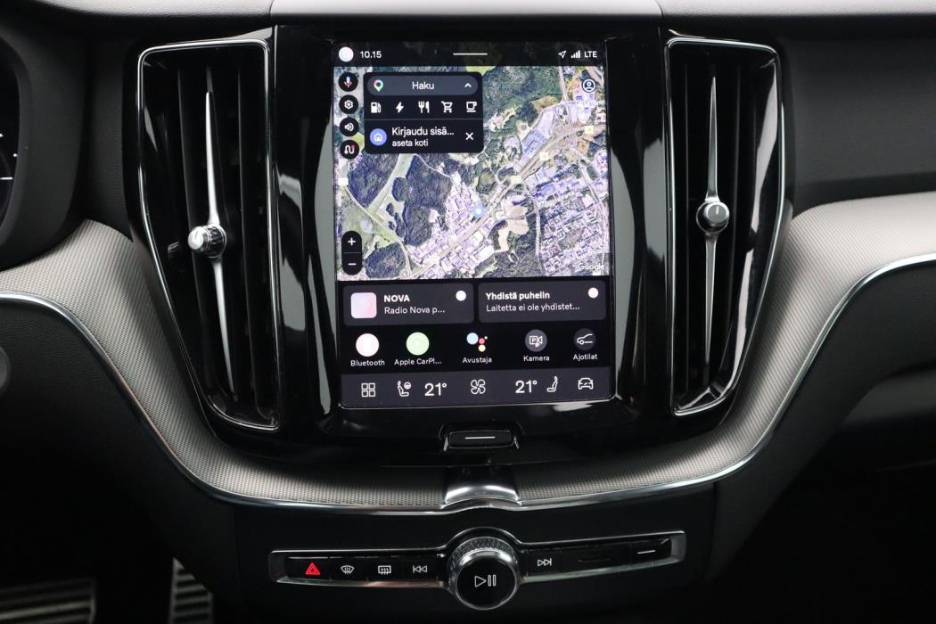 VOLVO XC60 2022