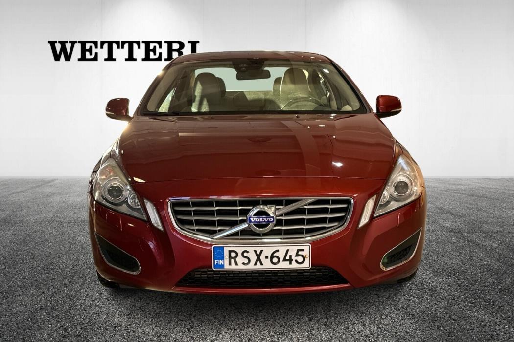 VOLVO S60 2011