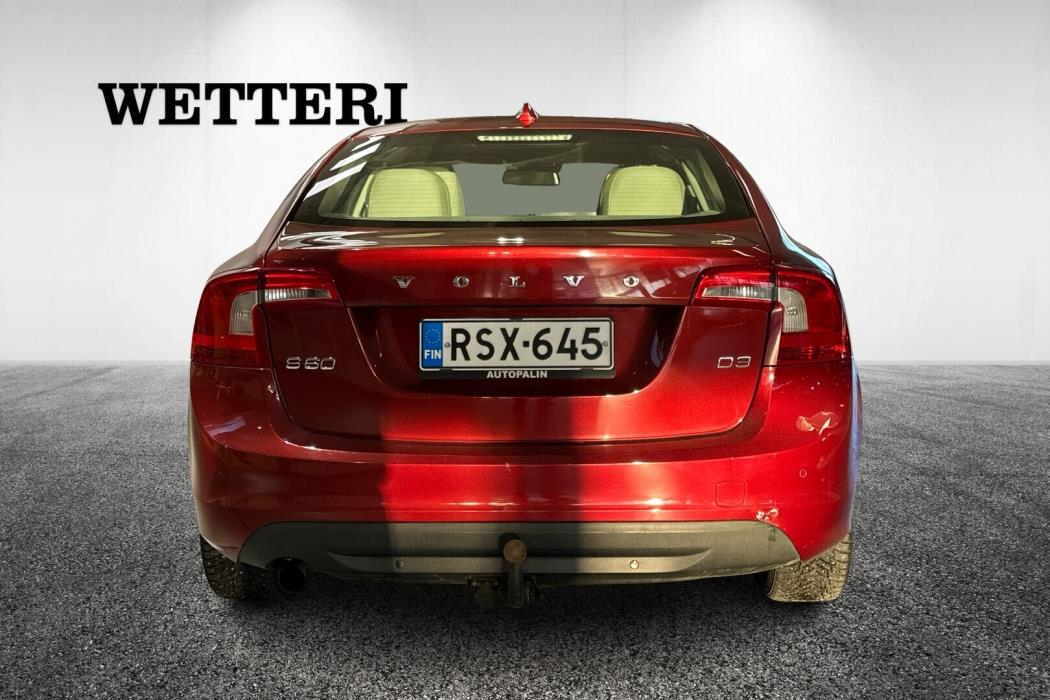 VOLVO S60 2011