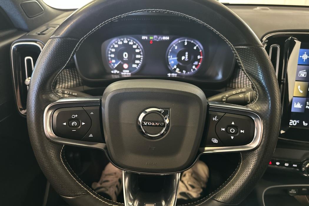 VOLVO XC40 2018