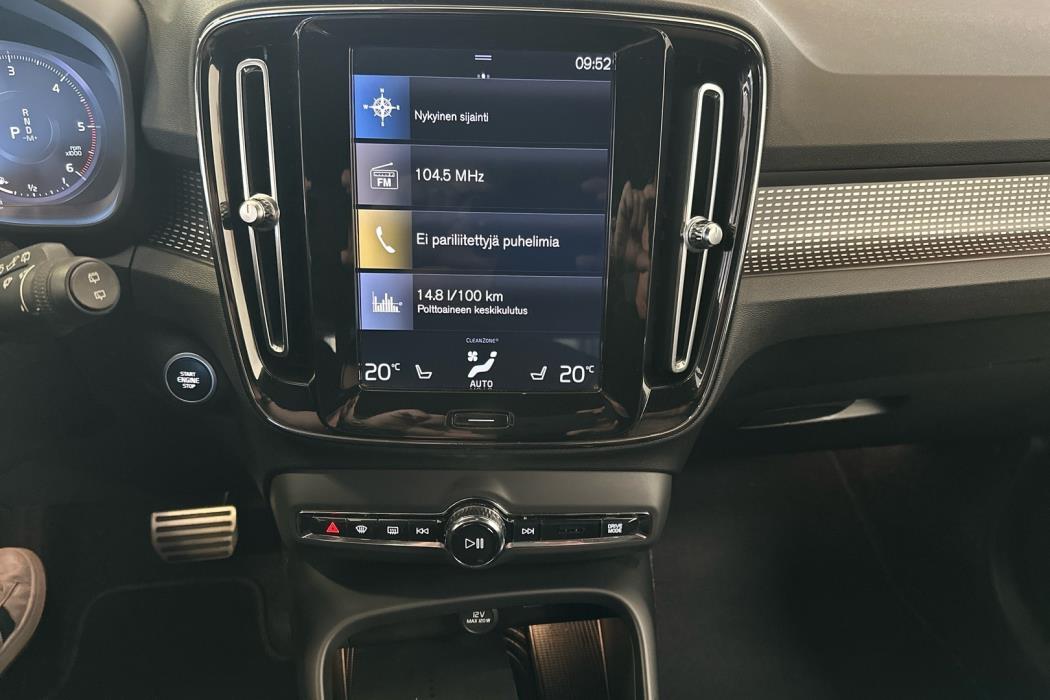 VOLVO XC40 2018