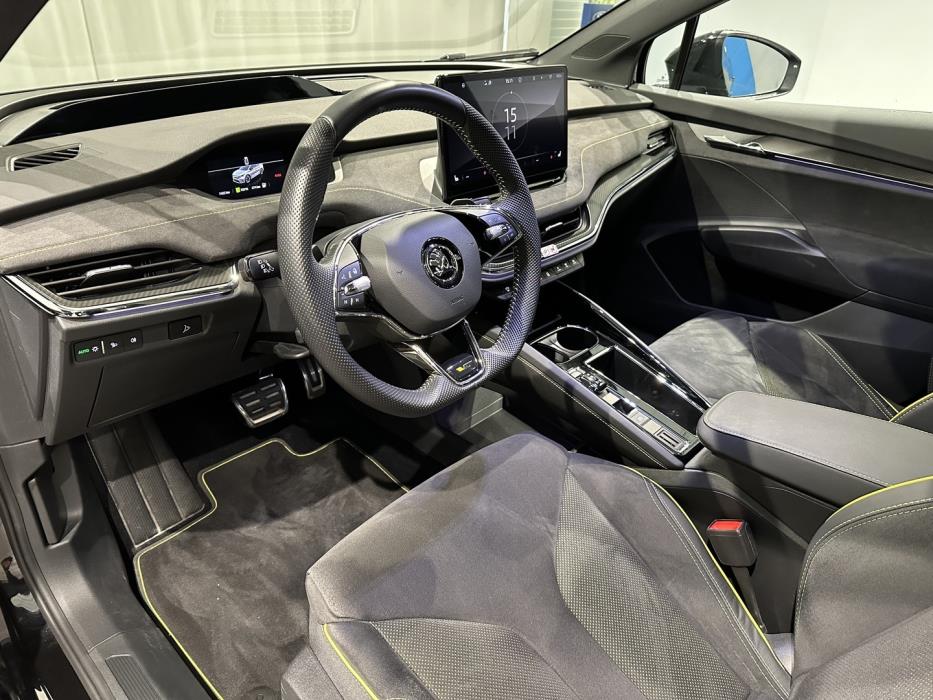 SKODA Enyaq 2023