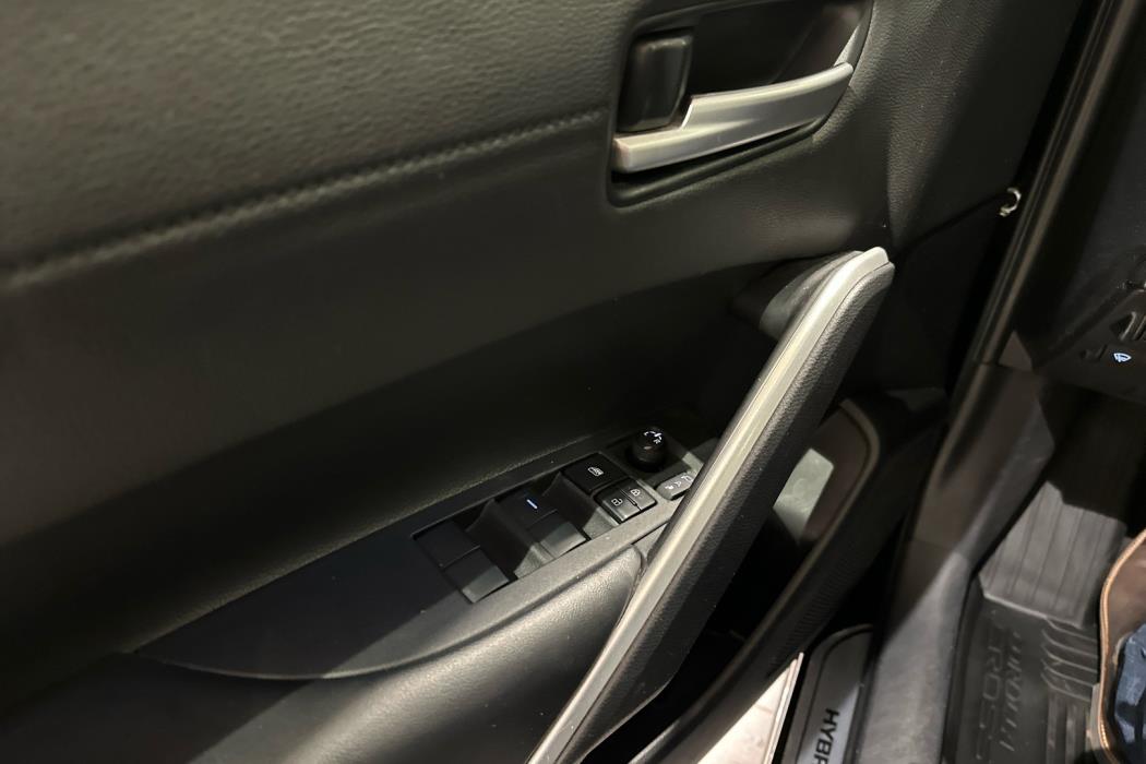 TOYOTA Corolla Cross 2023