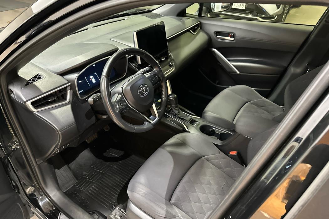 TOYOTA Corolla Cross 2023