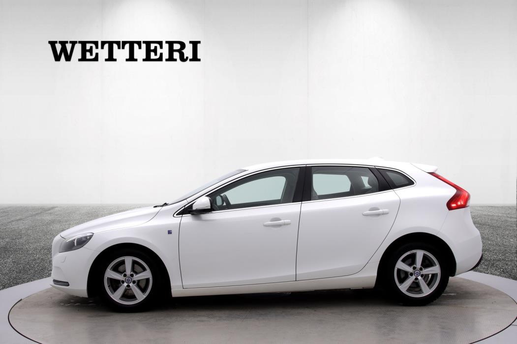 VOLVO V40 2014