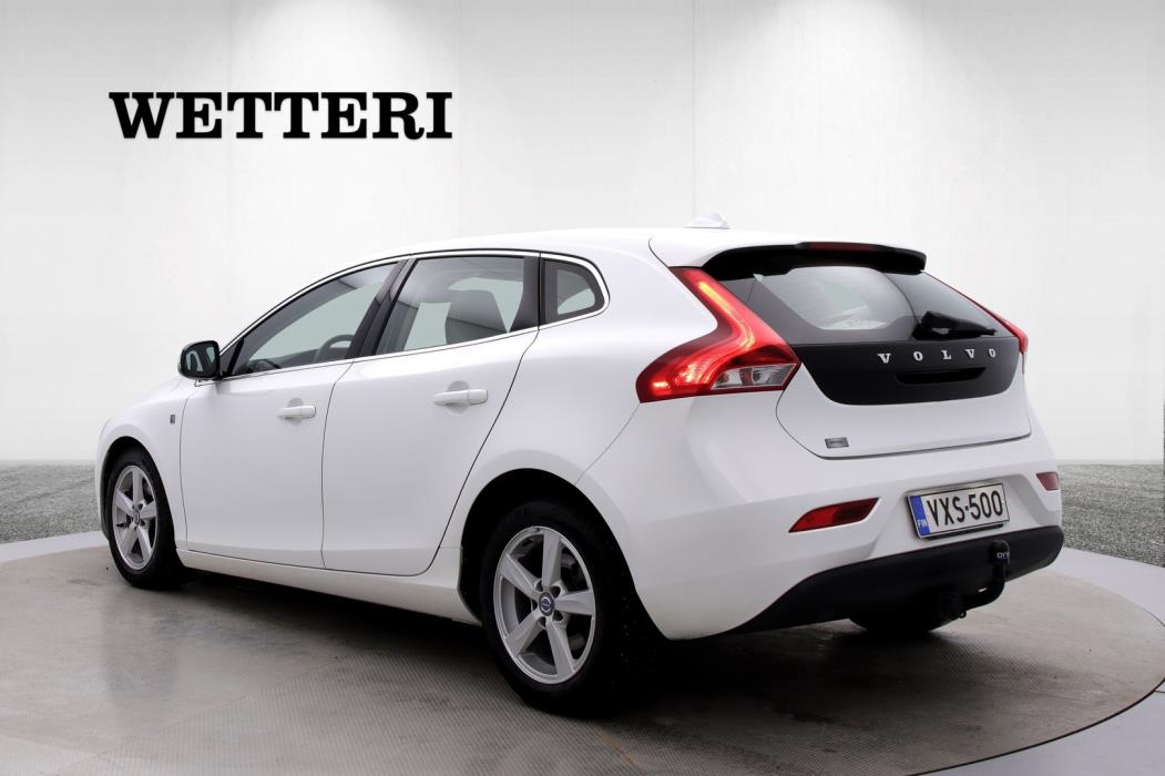 VOLVO V40 2014