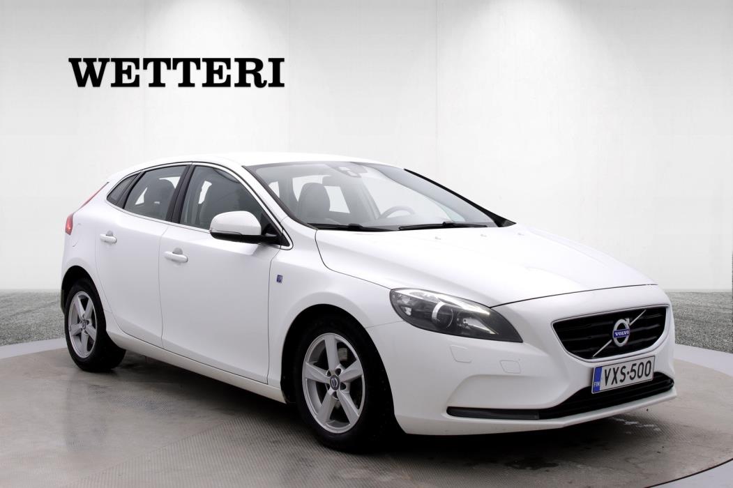 VOLVO V40 2014