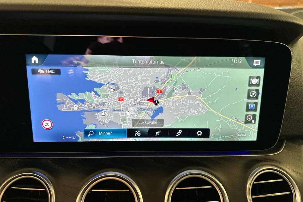 MERCEDES-BENZ E 2023