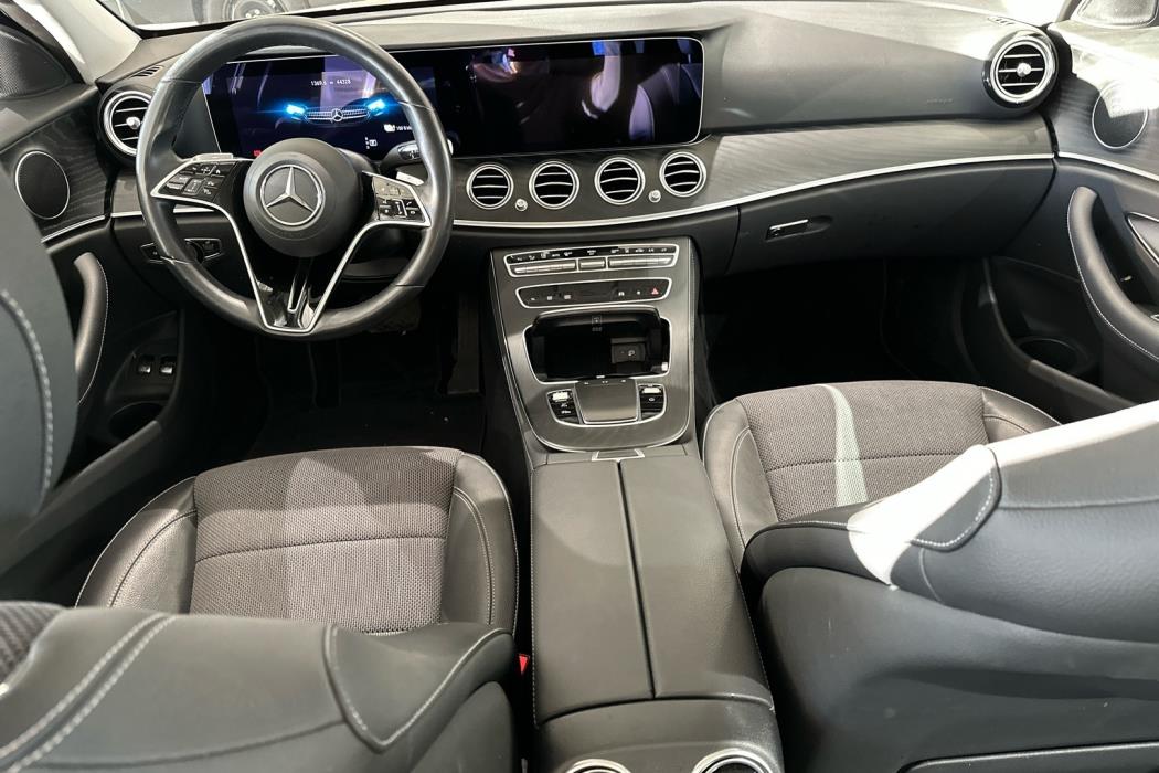 MERCEDES-BENZ E 2023