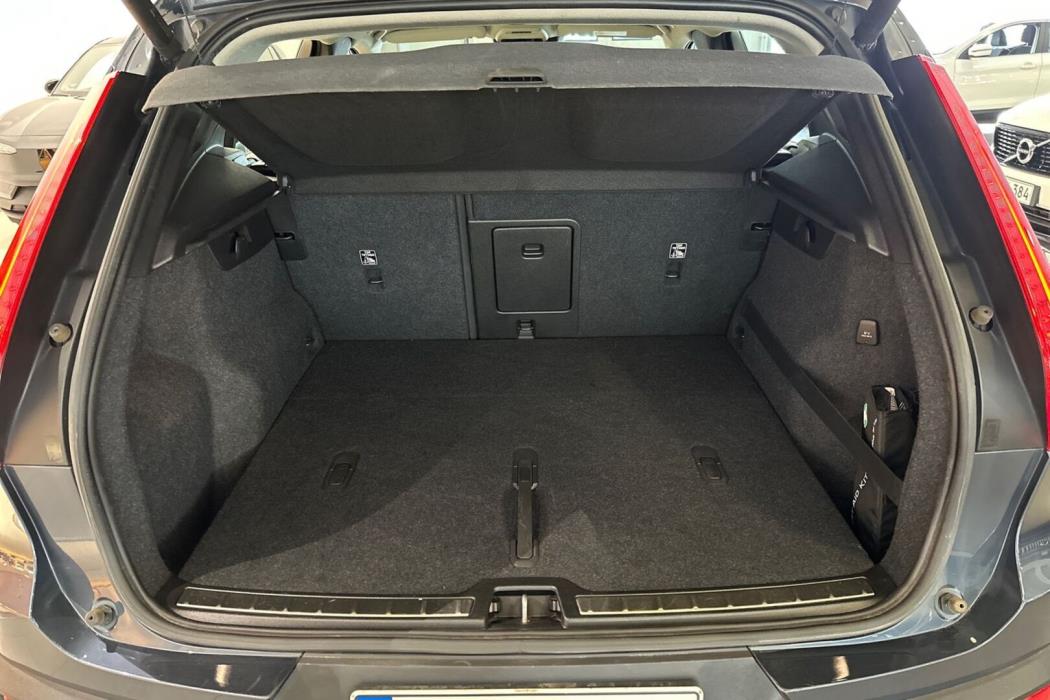 VOLVO XC40 2019