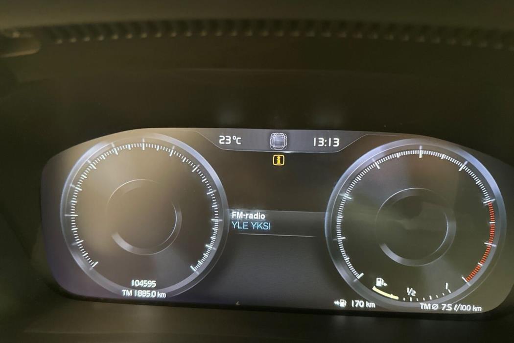 VOLVO XC40 2019