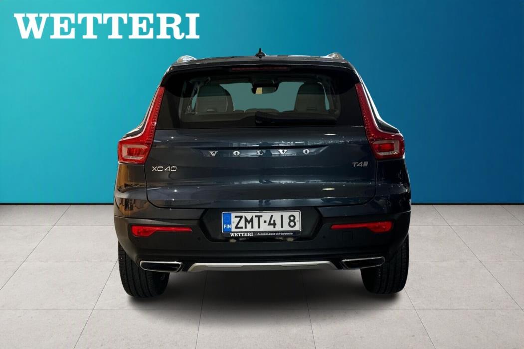VOLVO XC40 2019