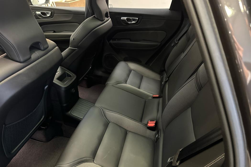 VOLVO XC60 2022