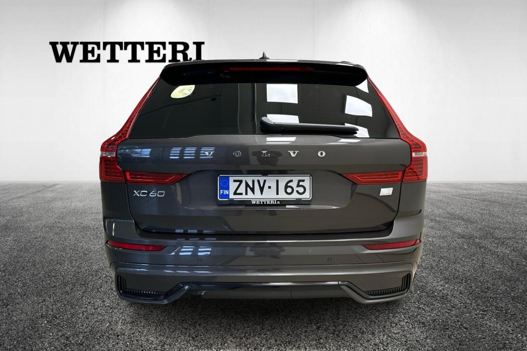 VOLVO XC60 2022