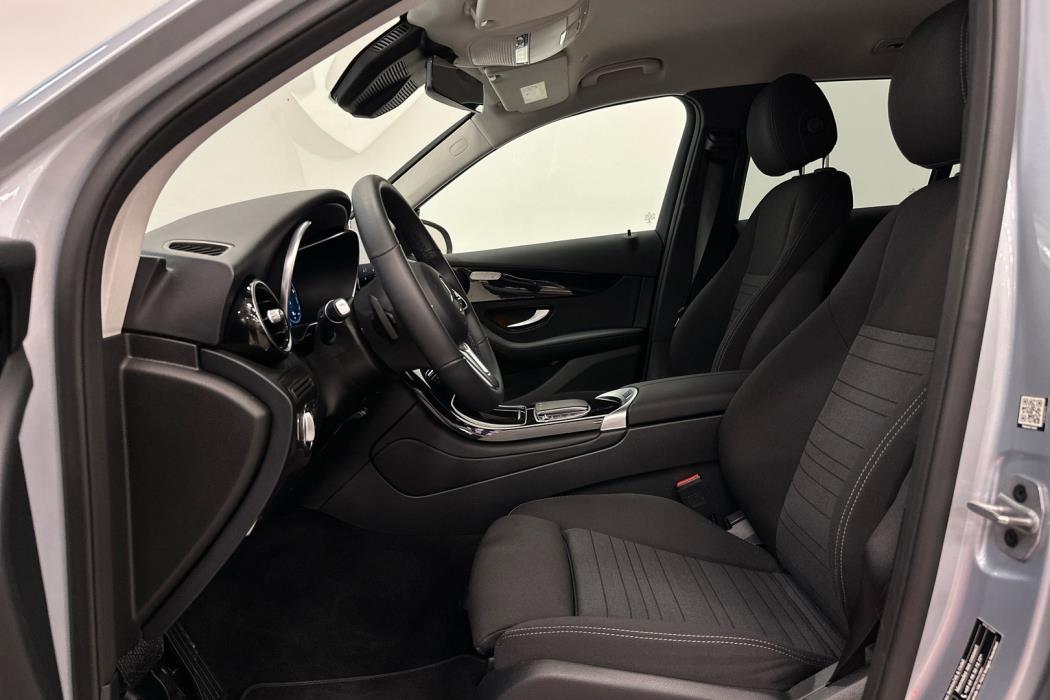 MERCEDES-BENZ GLC 2022