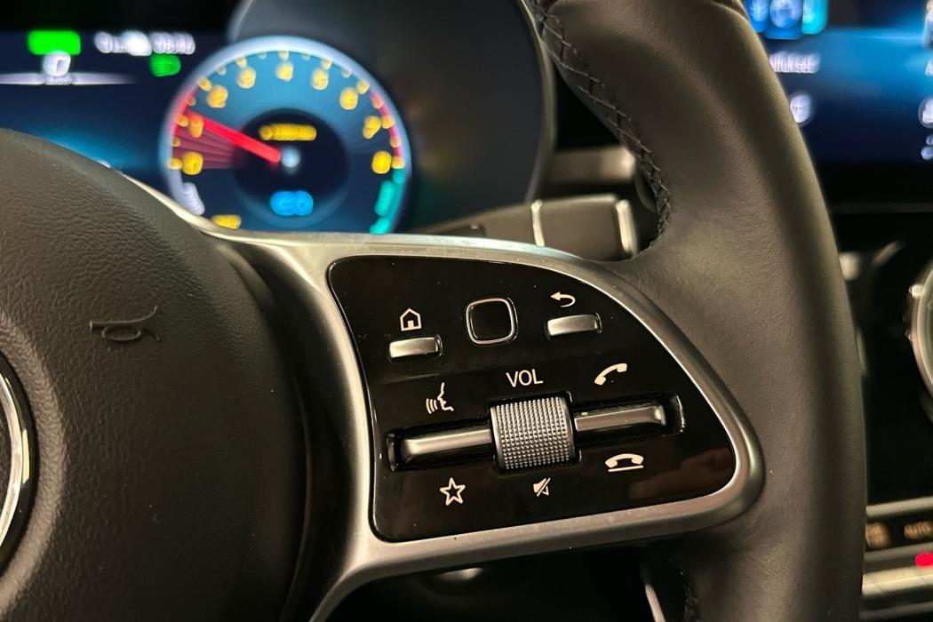 MERCEDES-BENZ GLC 2022