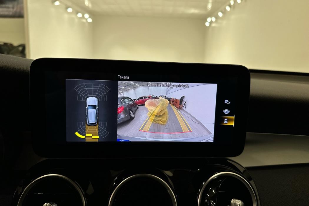 MERCEDES-BENZ GLC 2022