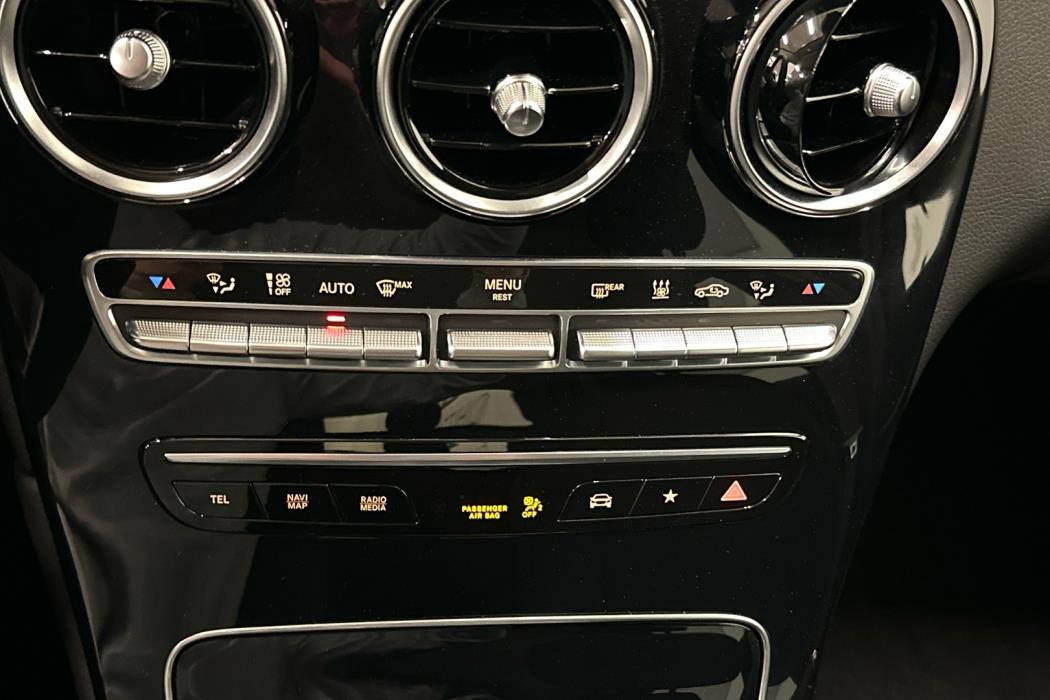 MERCEDES-BENZ GLC 2022