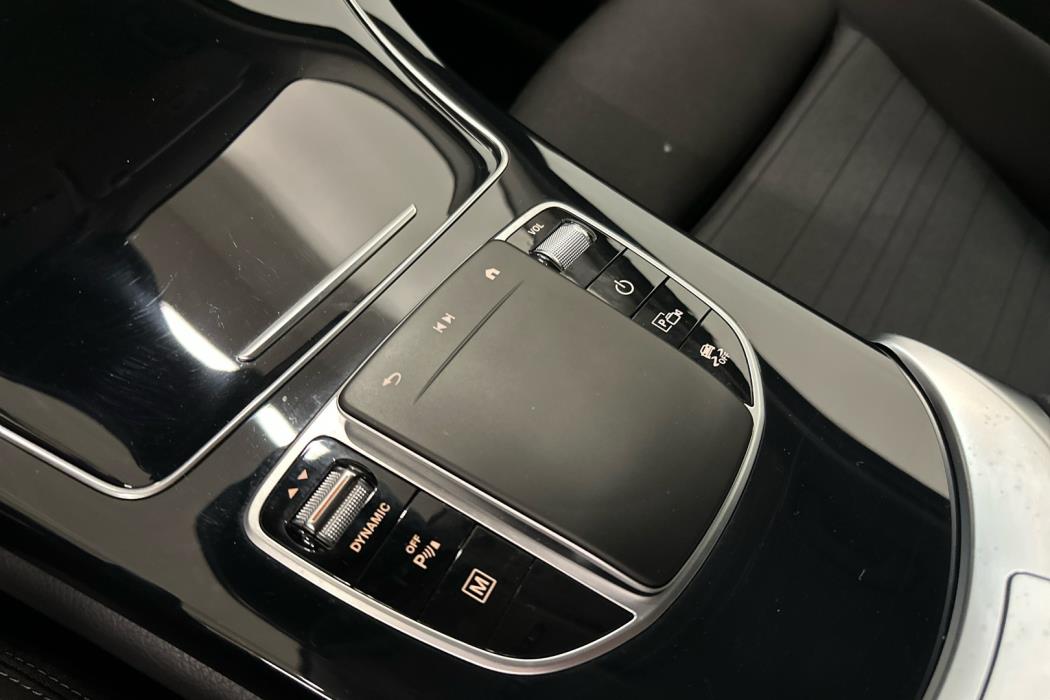 MERCEDES-BENZ GLC 2022