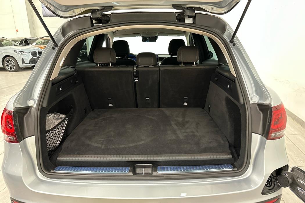 MERCEDES-BENZ GLC 2022