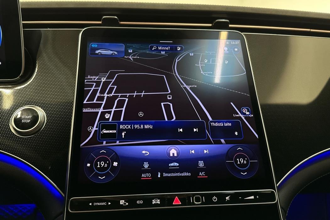 MERCEDES-BENZ EQE 2023