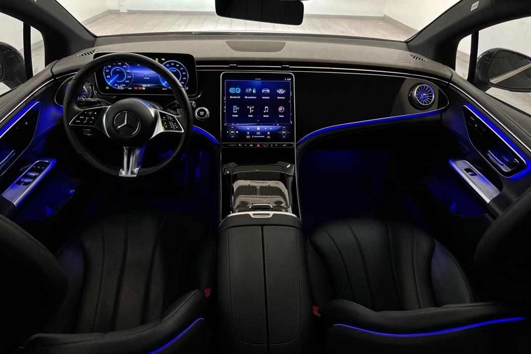 MERCEDES-BENZ EQE 2023