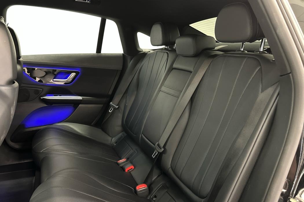 MERCEDES-BENZ EQE 2023