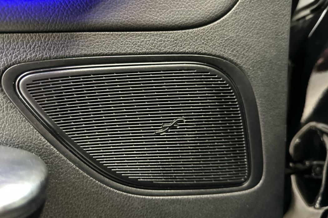 MERCEDES-BENZ EQE 2023