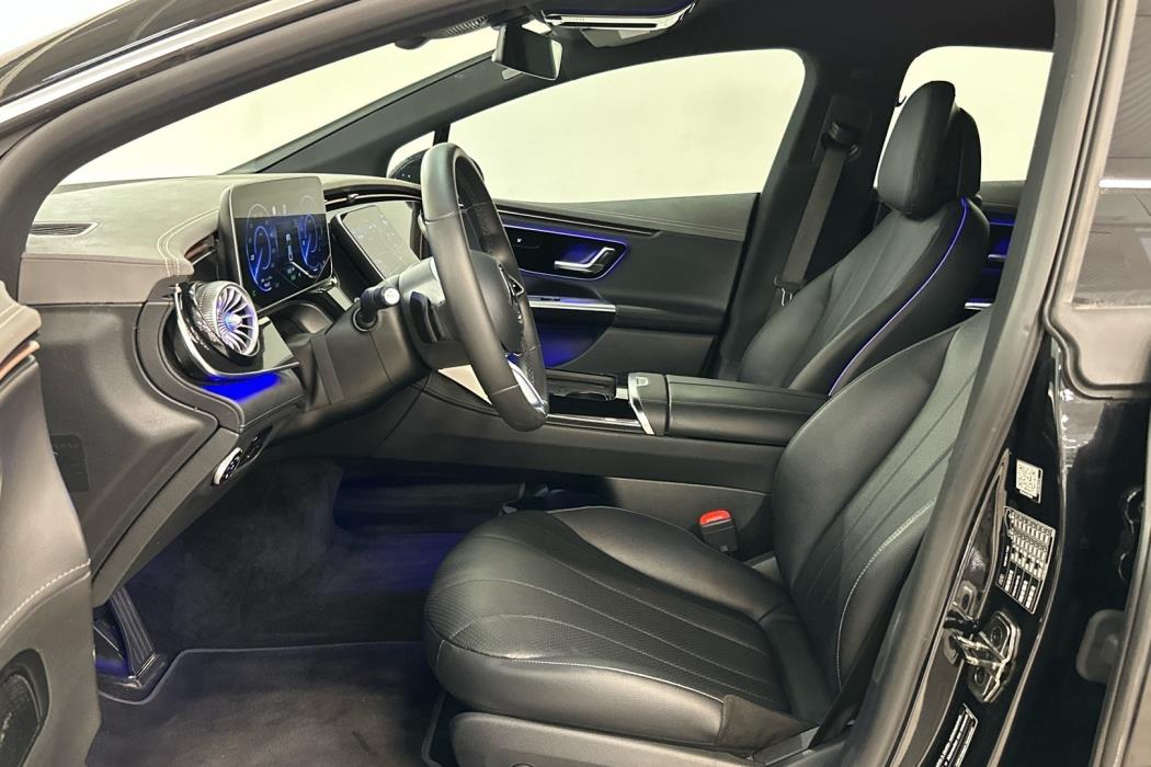 MERCEDES-BENZ EQE 2023