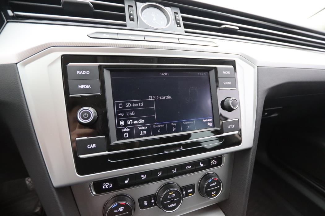 VOLKSWAGEN Passat 2018