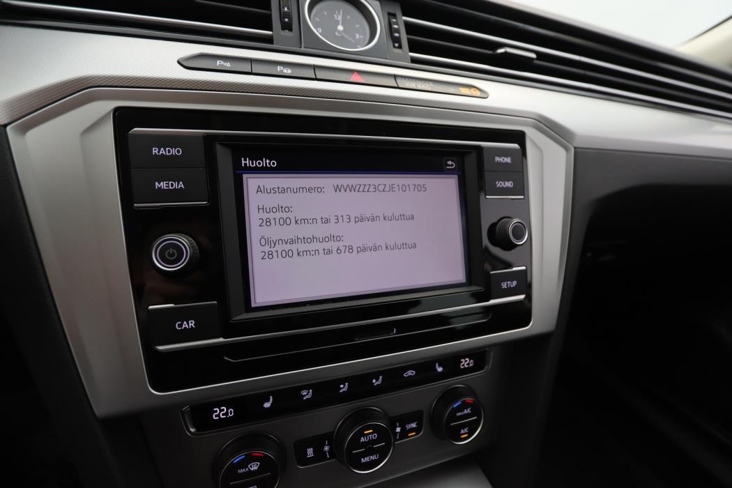 VOLKSWAGEN Passat 2018