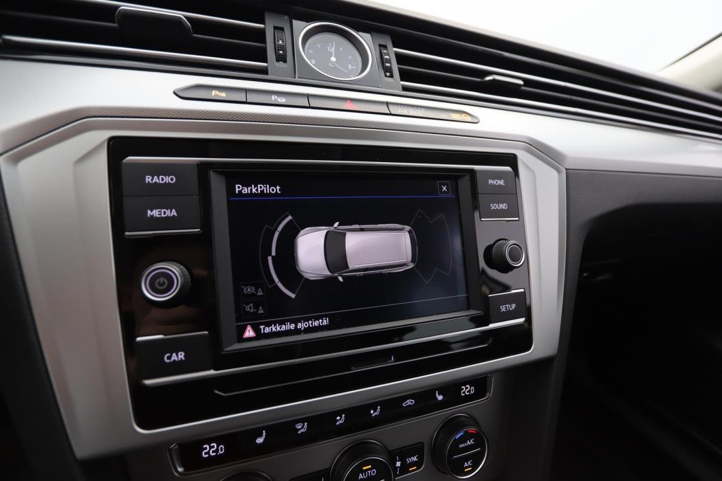 VOLKSWAGEN Passat 2018