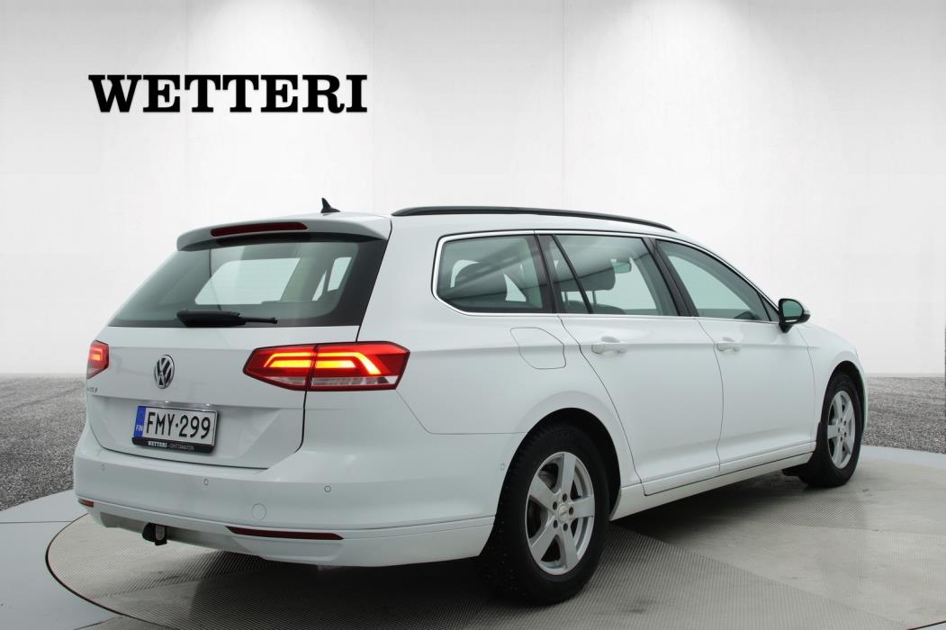VOLKSWAGEN Passat 2018