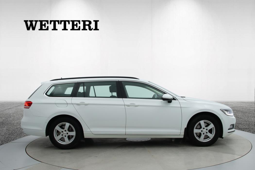 VOLKSWAGEN Passat 2018